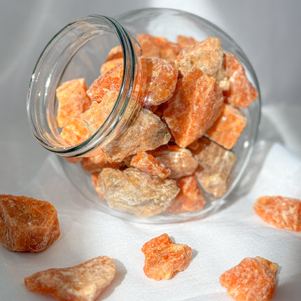 Orangencalcit (Rohstein/Wasserstein)
