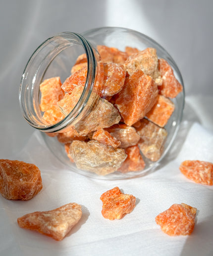 Orangencalcit (Rohstein/Wasserstein)