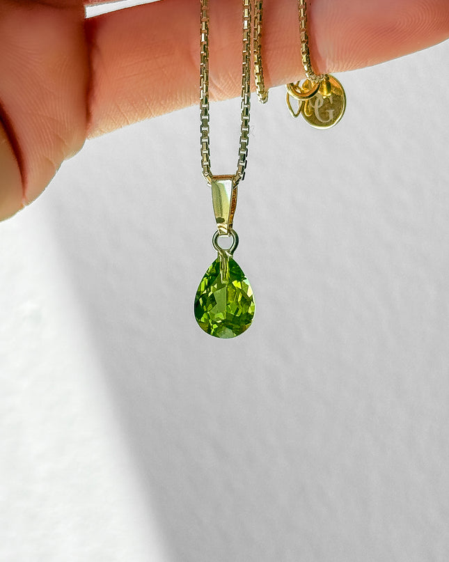 FairyTale Peridot Anhänger - Tropfen in Gold