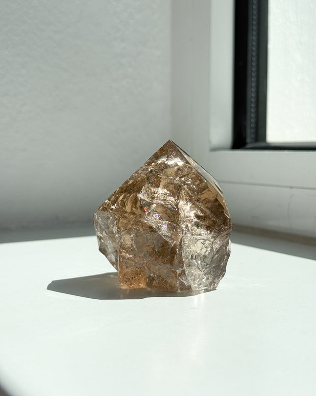 Rauchquarz Spitze (halbpoliert)