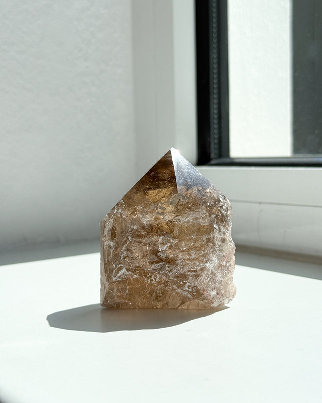 Rauchquarz Spitze (halbpoliert)