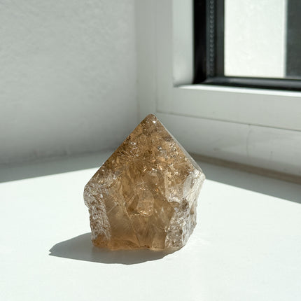 Rauchquarz Spitze (halbpoliert)