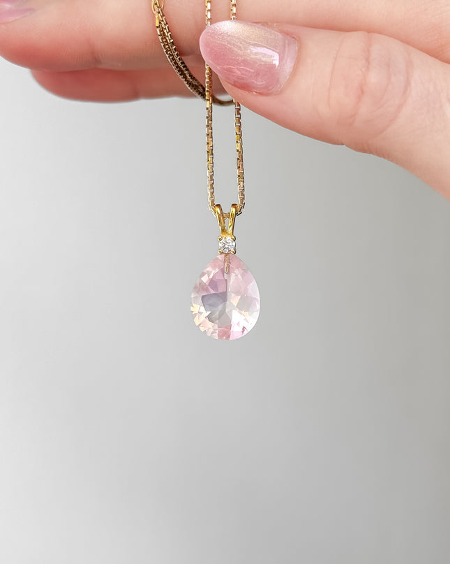 FairyTale Rosenquarz Anhänger - Tropfen in Gold