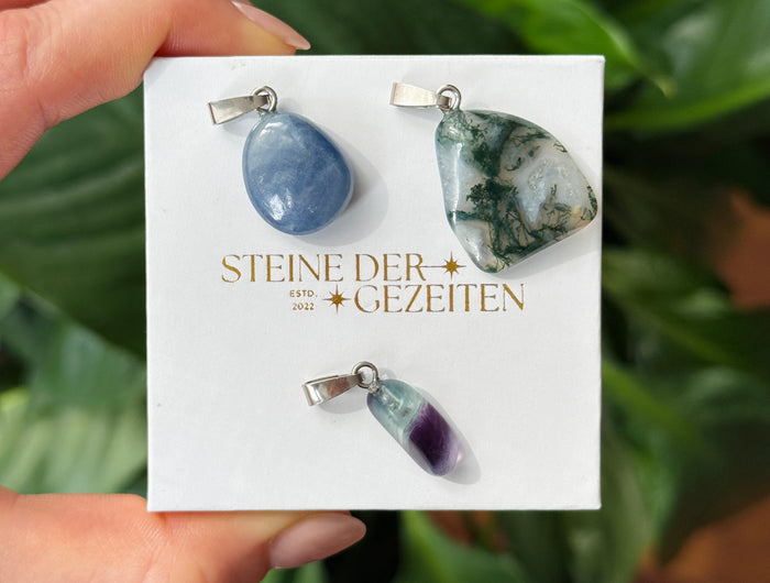 <p>DEIN STEIN. DEINE GESCHICHTE.</p><h1>Finde den Edelstein,<br/><em>der zu dir gehört.</em></h1>