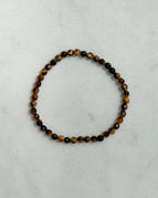 Armband auf Gummi