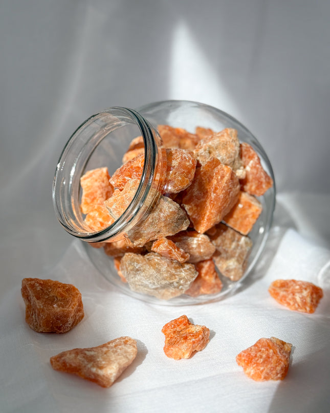 Orangencalcit (Rohstein/Wasserstein)