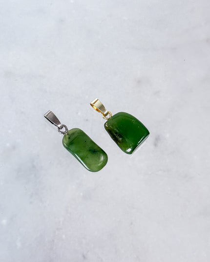 Jade-Nephrit Kettenanhänger