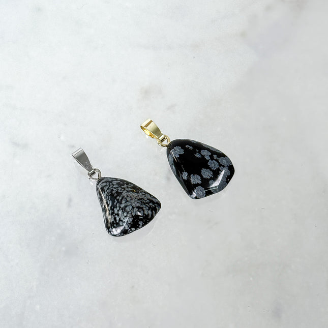 Schneeflocken-Obsidian Kettenanhänger