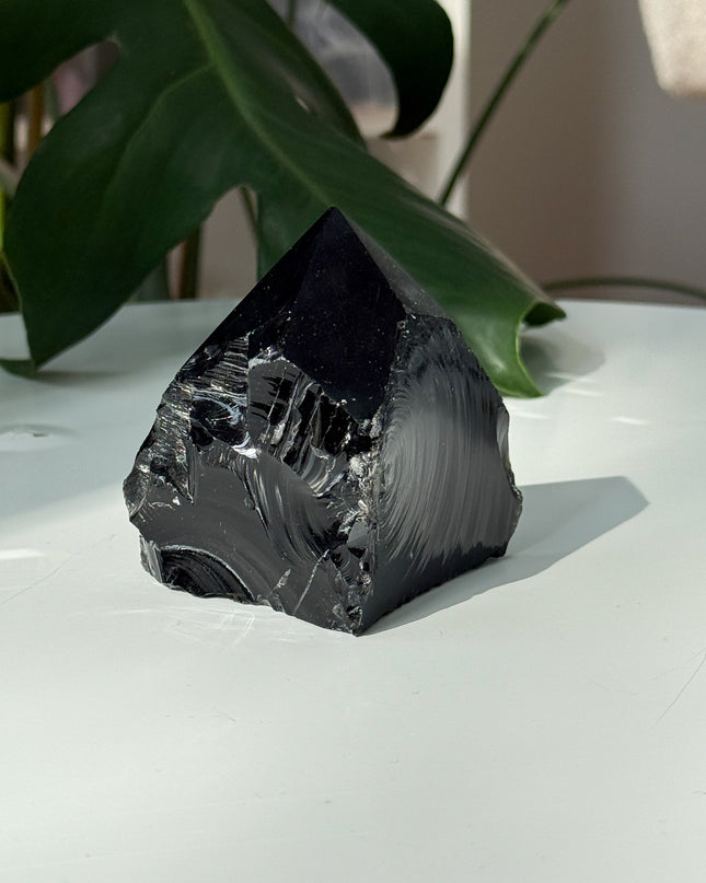Obsidian Spitze (halbpoliert)